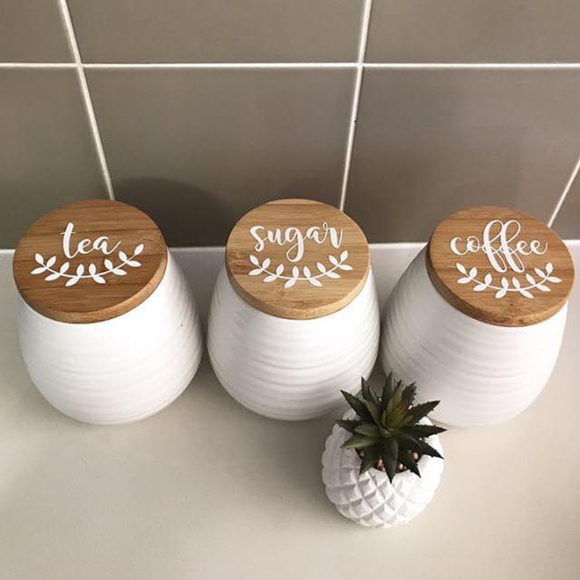 Magnolia Leaf Labels On Jars