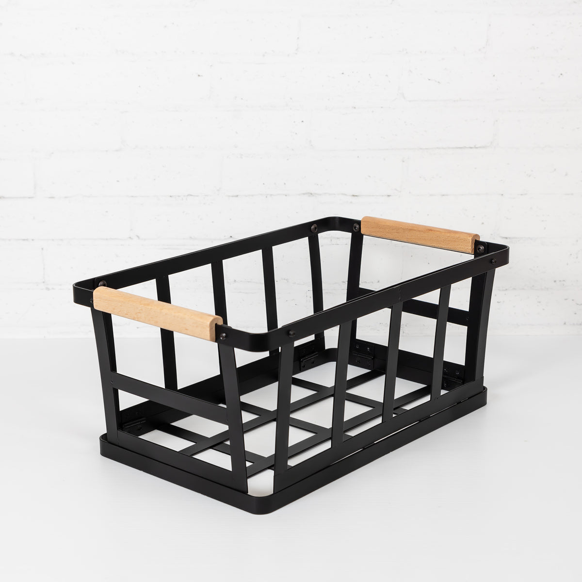 Medium Storage Basket with wooden handle